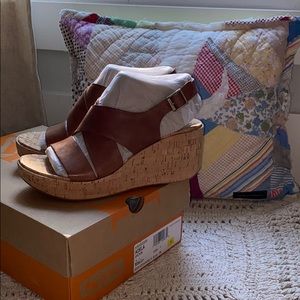 New! Korks Adela Wedge